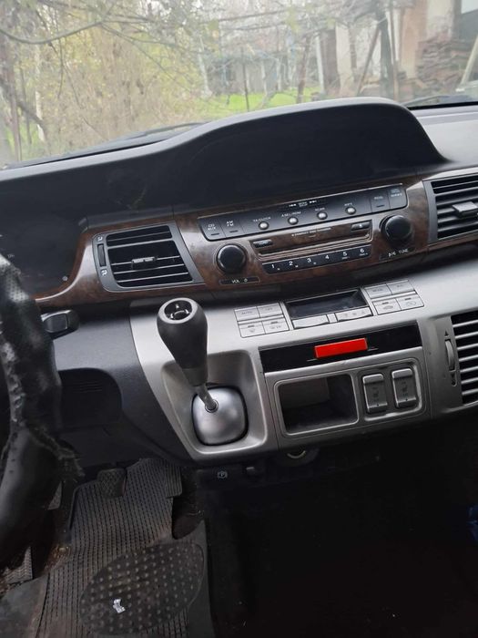 Honda FRV 2.2 140кс