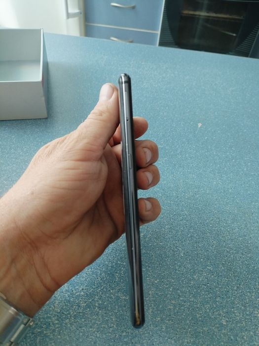 Смартфон Xiaomi MI9