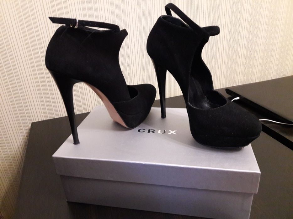 Продам туфли и босоножки