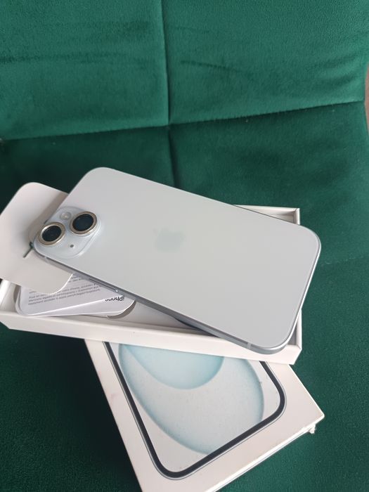 iPhone 15 impecabil