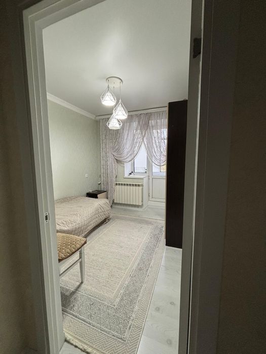 Продам квартиру 3-4комнатная 90кв. м