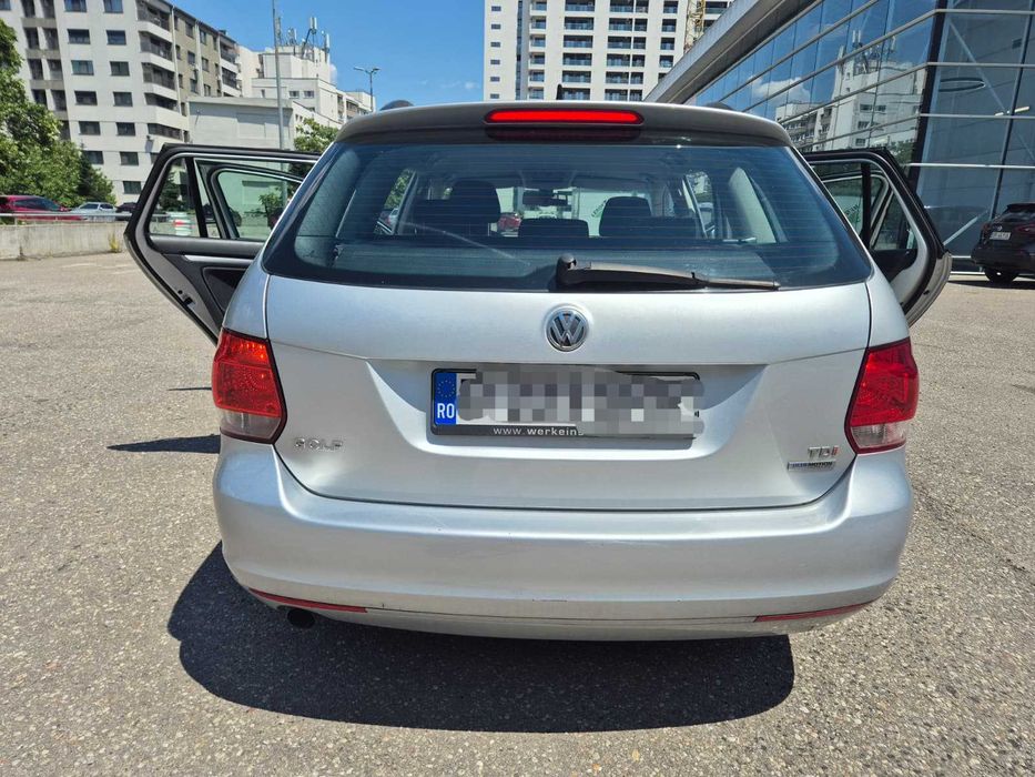 VW Golf VI Variant 1.6 TDI Bluemotion 2012