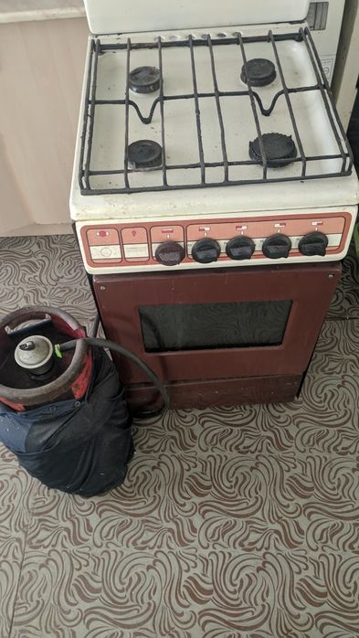 Продаем Газ Плиту
