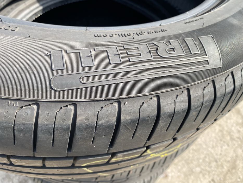 Шины 235/55/19 комплект бу пирелли