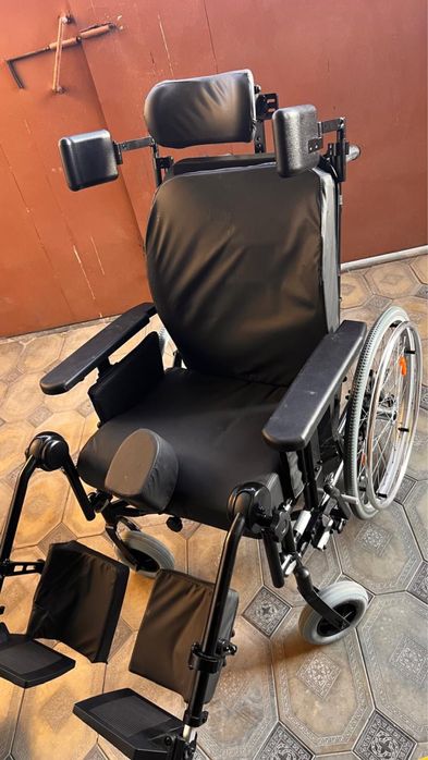 Продам инвалидную коояску