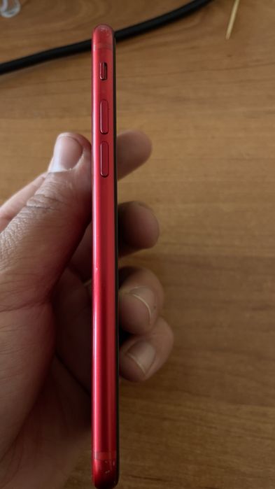 iphone 8 rangi qizil garantiya