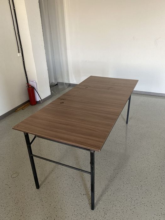 Стол раскладной на ножках