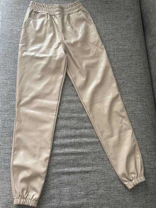 Продам джогеры коженные