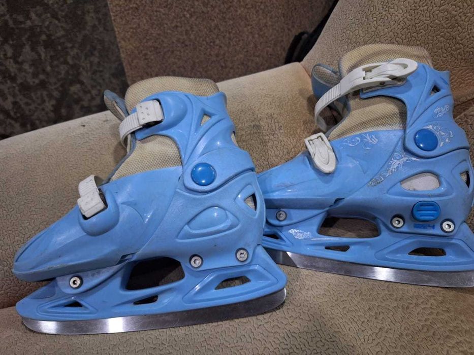 Продам коньки ...
