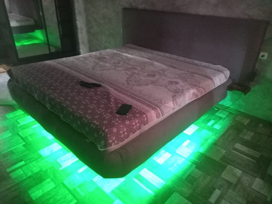 Продам кровать двуспальная