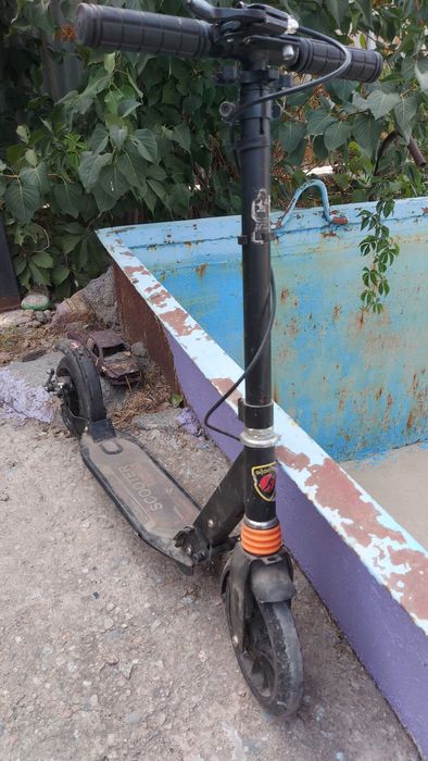 Самокат простой, НЕ электрический. продам