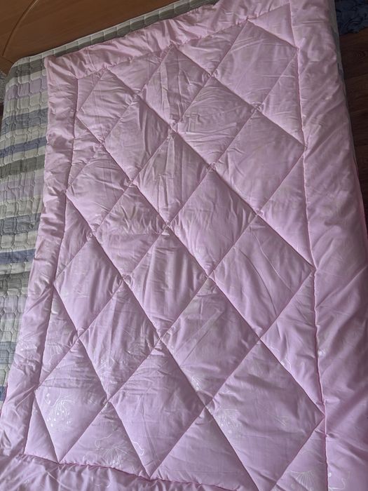 Продам 1,5 одеяло