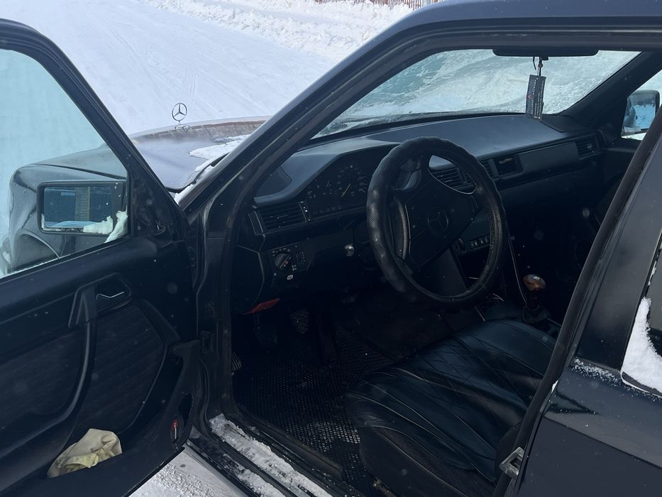 Продам мерседес 124