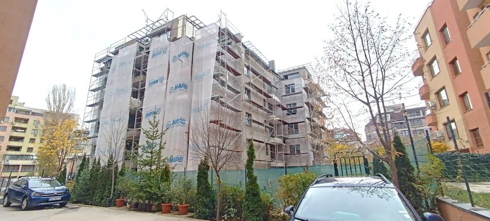 Апартамент в Люлин-Център Модерна Сграда