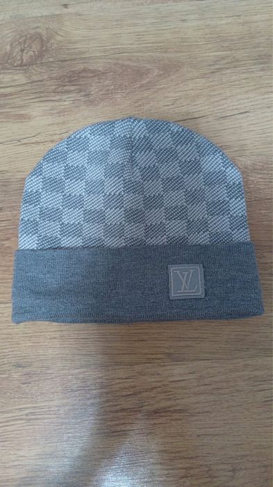 Caciula Louis Vuitton