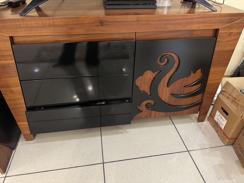 Продам спальный гарнитур