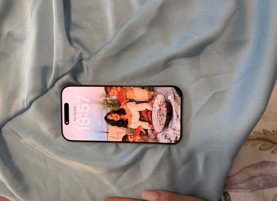 Vând iphon 13 pro