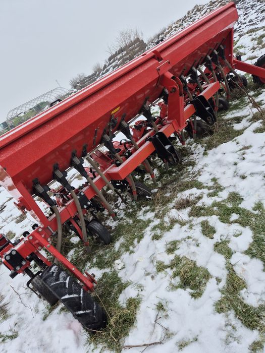 Vand utilaje agricole in perfecta stare de functionare!!!