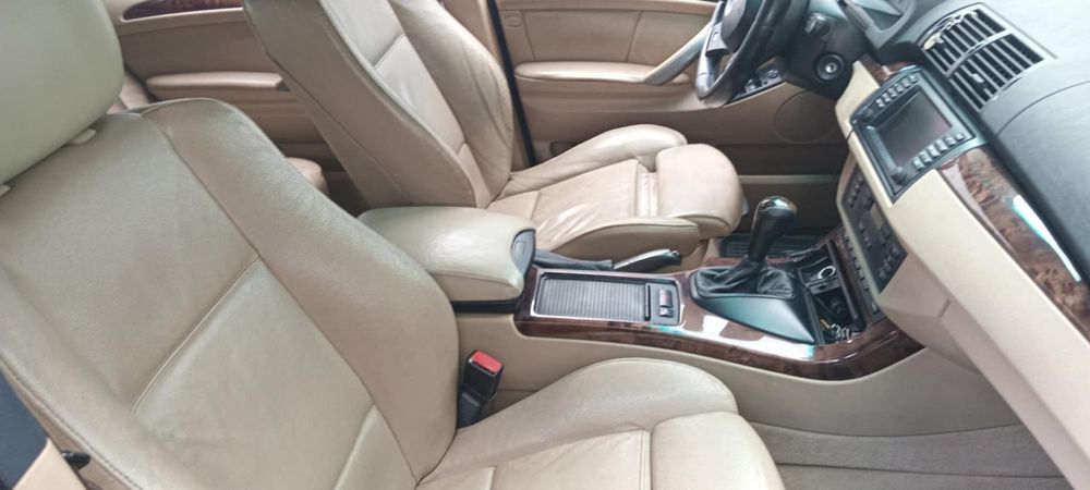 Vând BMWx5 înmatriculat