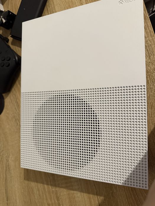 Xbox one S digital edition 1TB