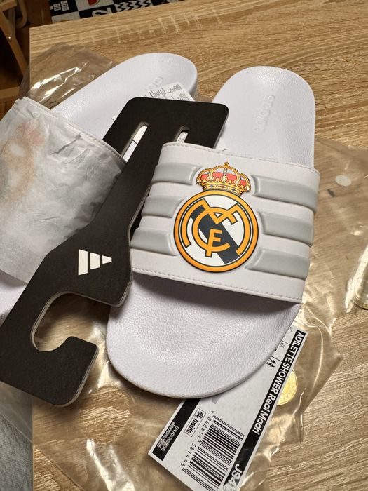 Чисто нови чехли реал мадрид