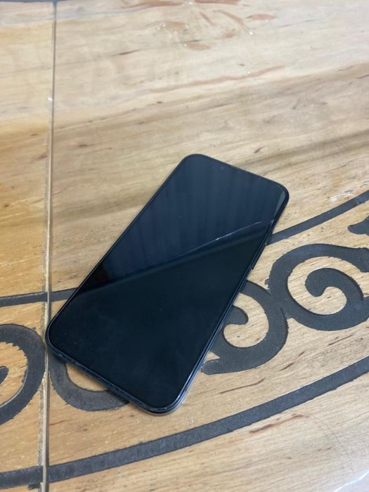 iPhone 13 с гарантией