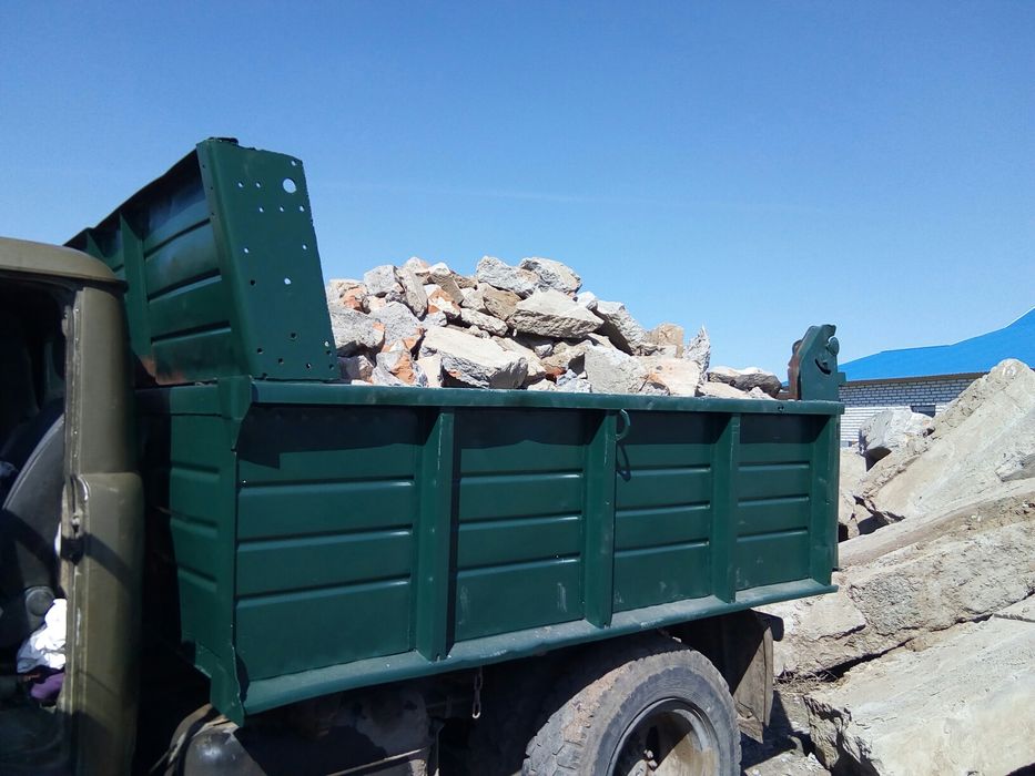 Буткамень, салом