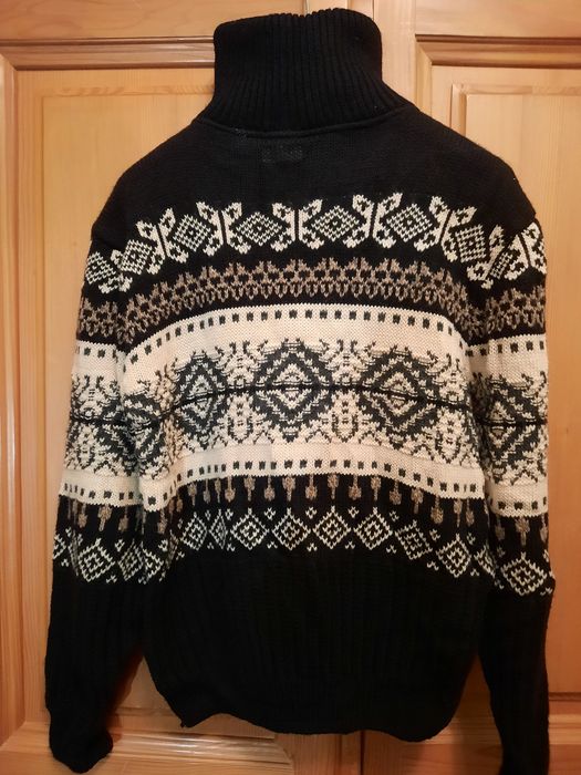Pulover bărbătesc cu model norvegian mărimea 48
