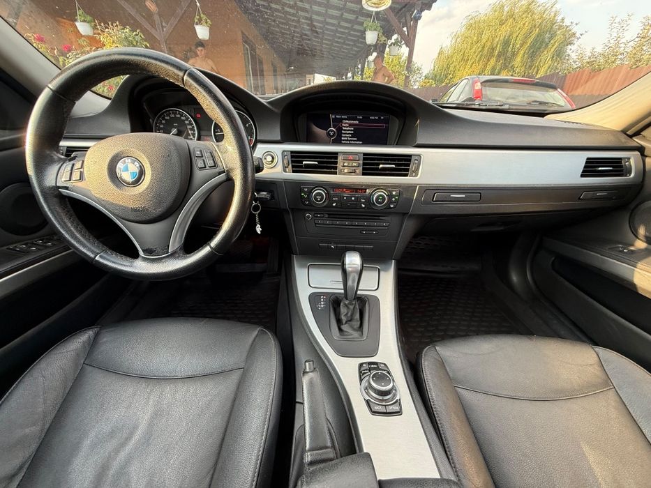 Bmw seria 3 320 an 2010