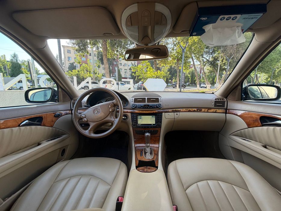Mercedes Benz w211 e350