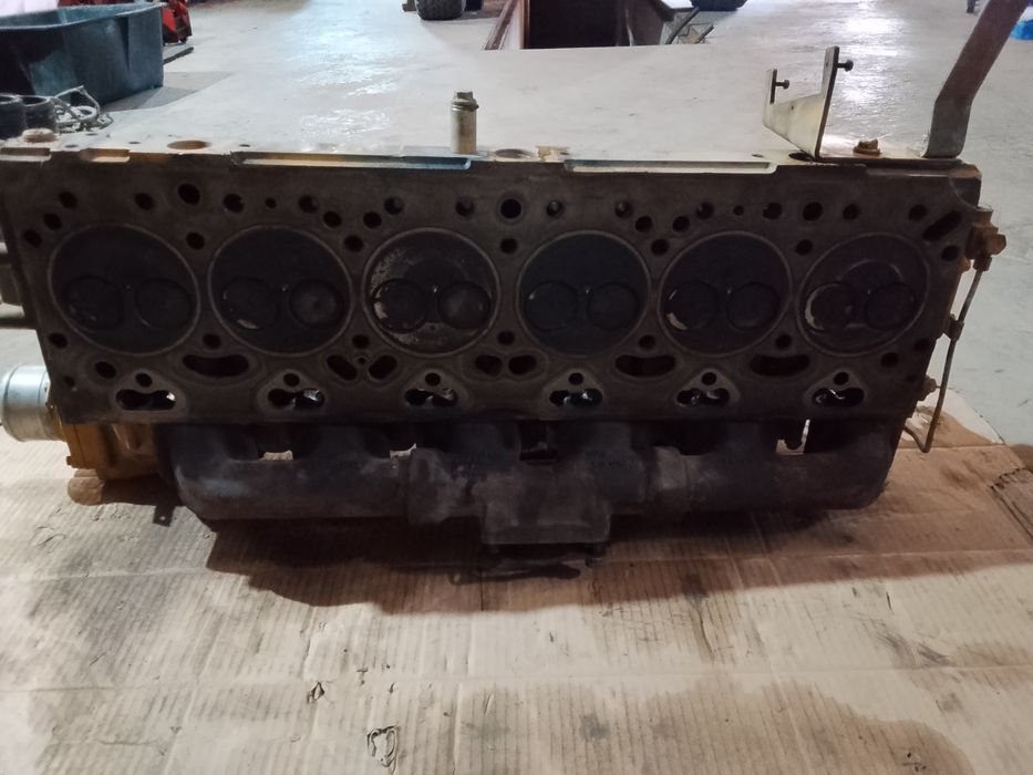 ГБЦ Двигатель caterpillar 3056