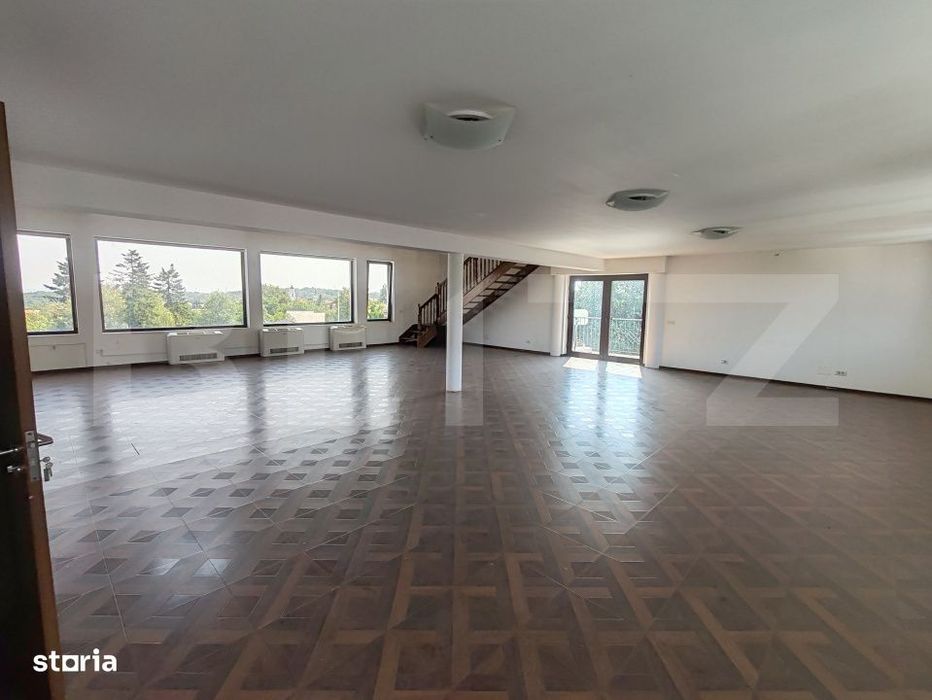 Penthouse in zona Centrala – 240 mp, priveliste panoramica — fotografia 1