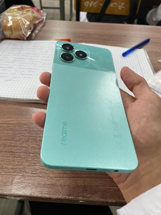 Realme 51  продаю