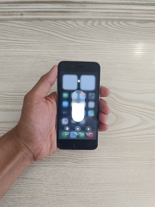 Iphone se (2020) 64 gb