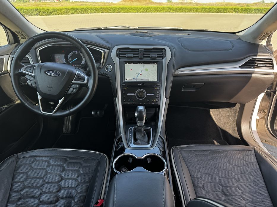 Ford Mondeo Vignale HYBRID
