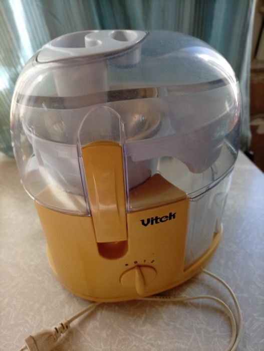 Соковыжималка Vitek