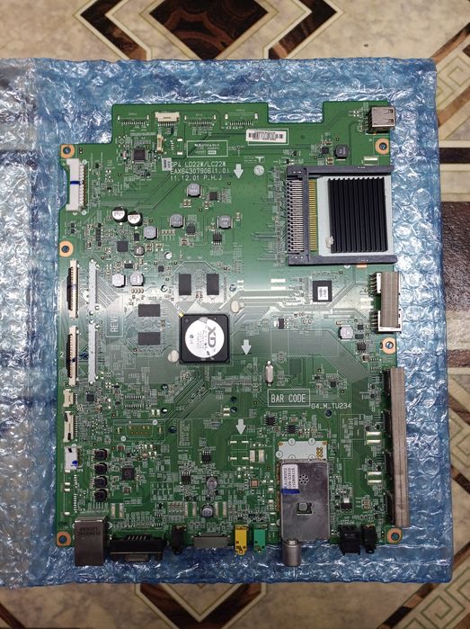 Материнская плата от телевизора LG