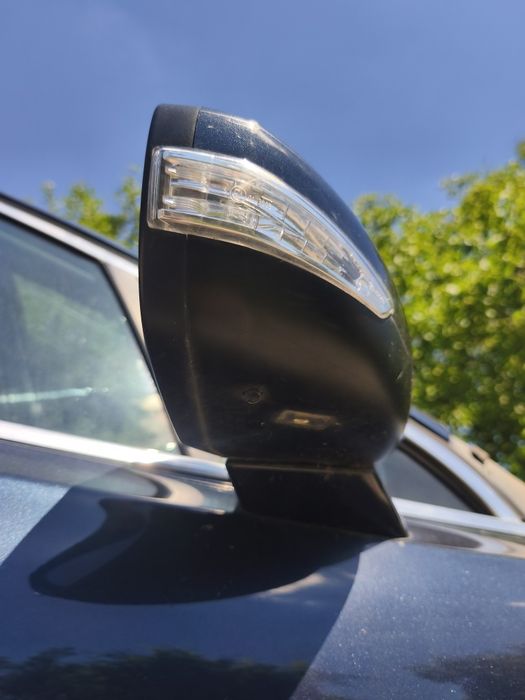 Oglindă dreapta față Peugeot 508 hybrid albastru KGN 2012