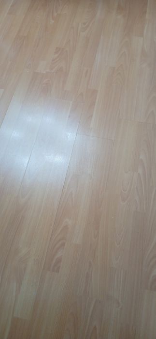 Ламинат хорошо состояние 40 квадрат