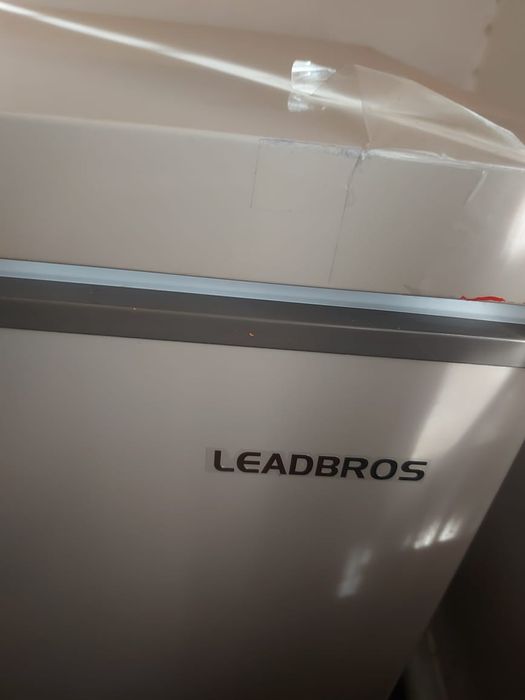 Морозильник в идеальаном состоянии