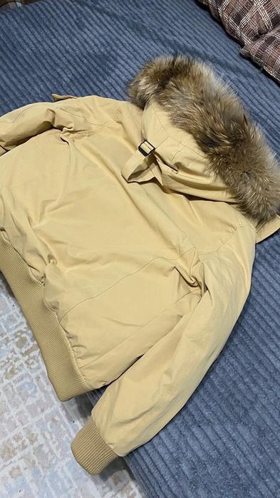 Куртка зимняя с капюшоном