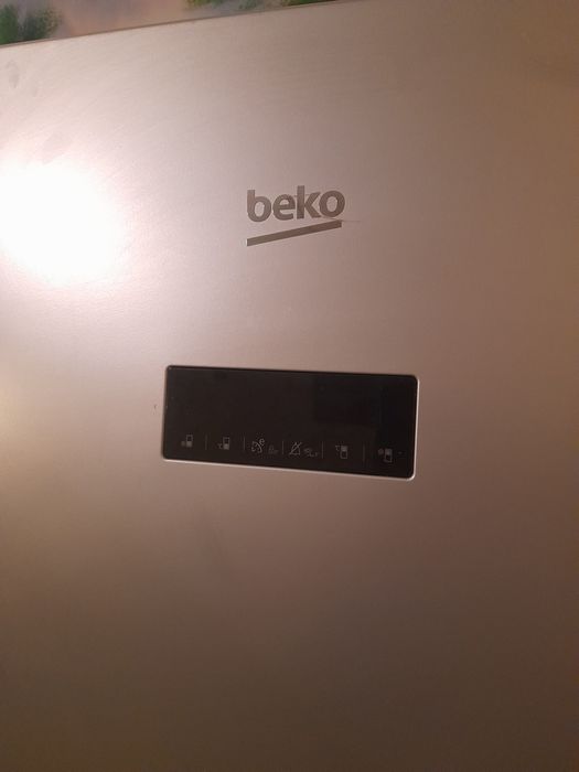 Продаю холодильник