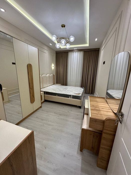 Юнусабад 14 квартал. Продается квартира  2/2/9