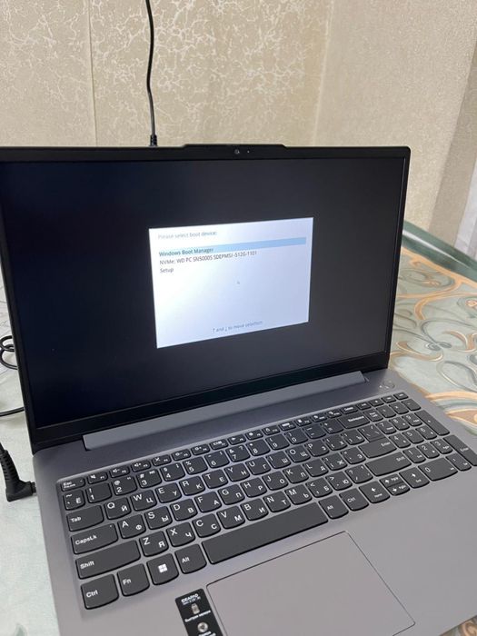 Продаю новый ноутбук Lenovo