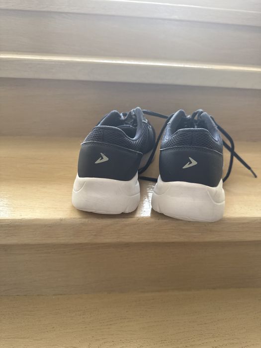 Кроссовки Demix 43-44 р, новые