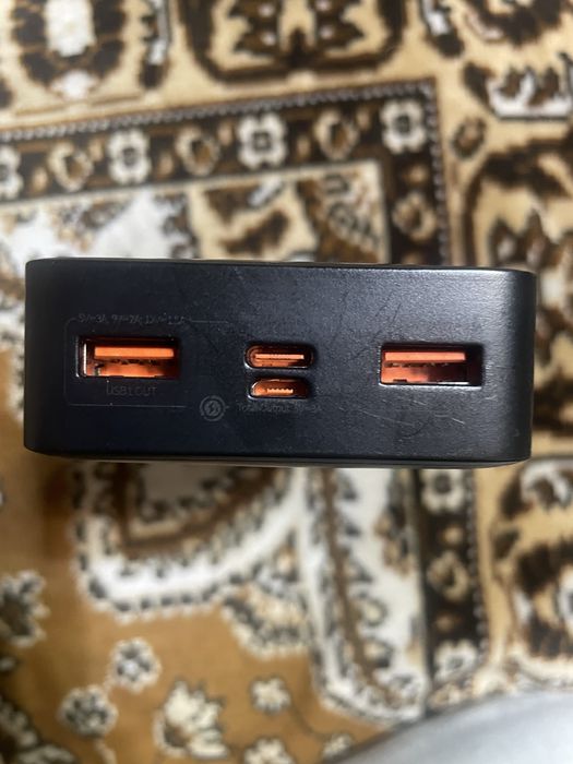 Продам повербанк 20000