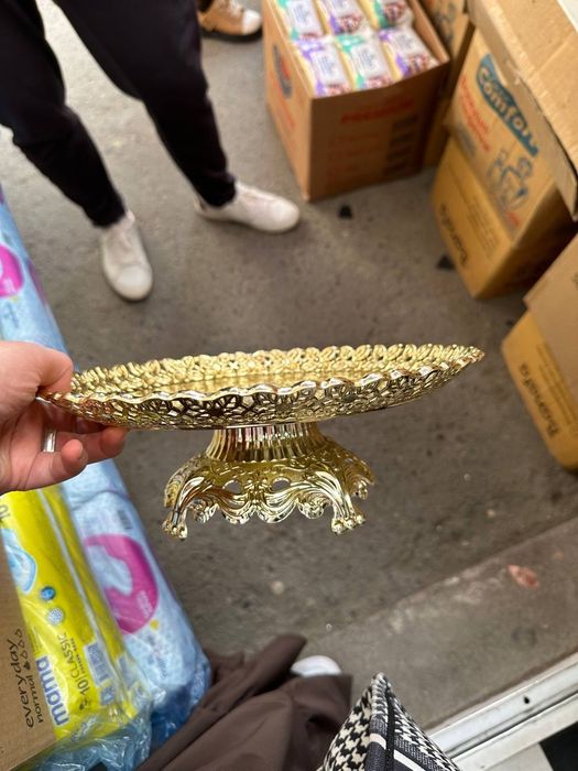 Пластиковые подносы для сервировки