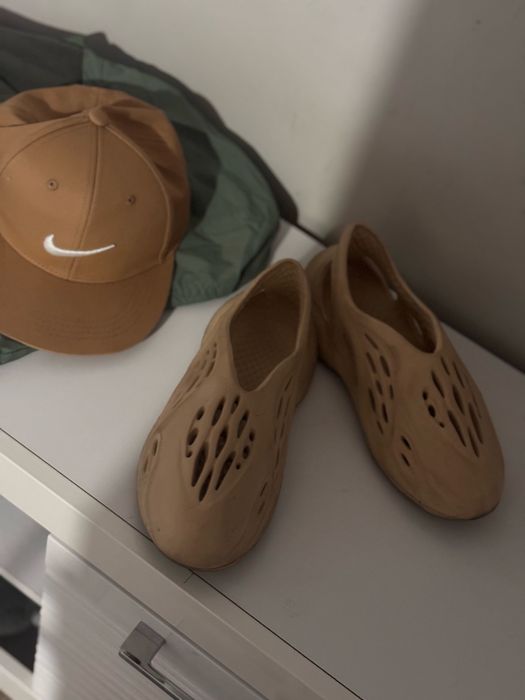 Продам обувь  размер 39