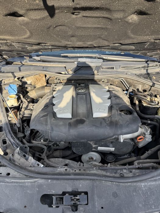 Фолксваген Таурег 3.0TDI V6 2006г 225кс Оригинален теглич  НА ЧАСТИ