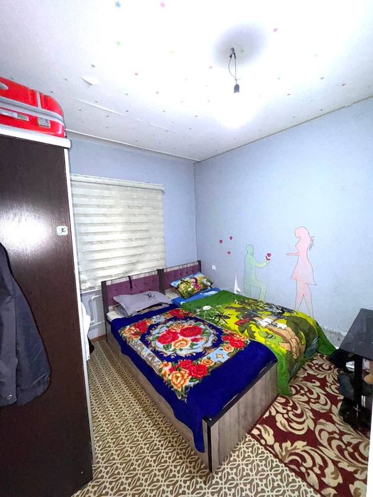 Югнаки продаётся квартира 4/2/4 в Мирзо Улугбекском районе